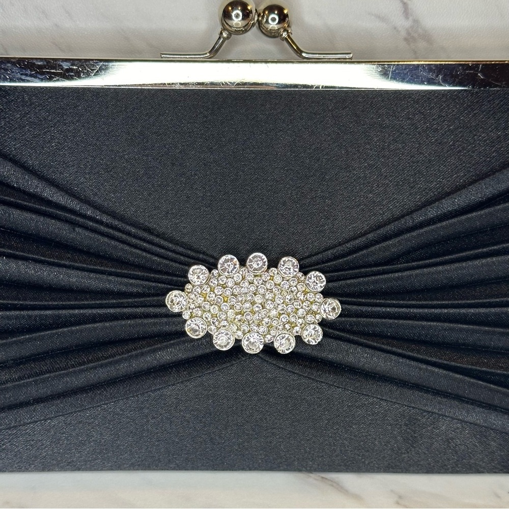 Classic Rhinestone Clutch Handbag – Kiss Lock Detail – Black - Picture 7 of 12